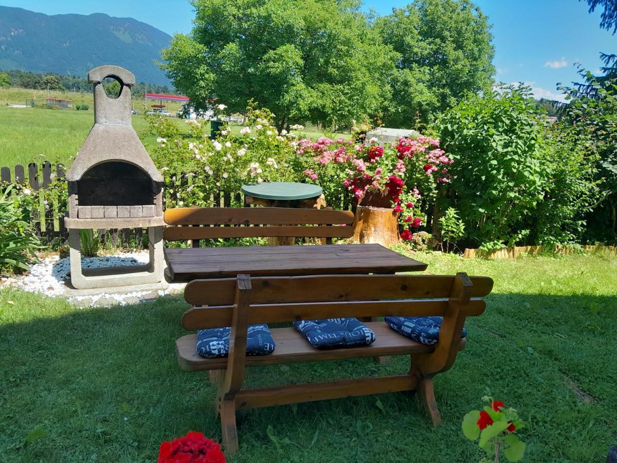 Aparthouse Ani Radovljica Esterno foto