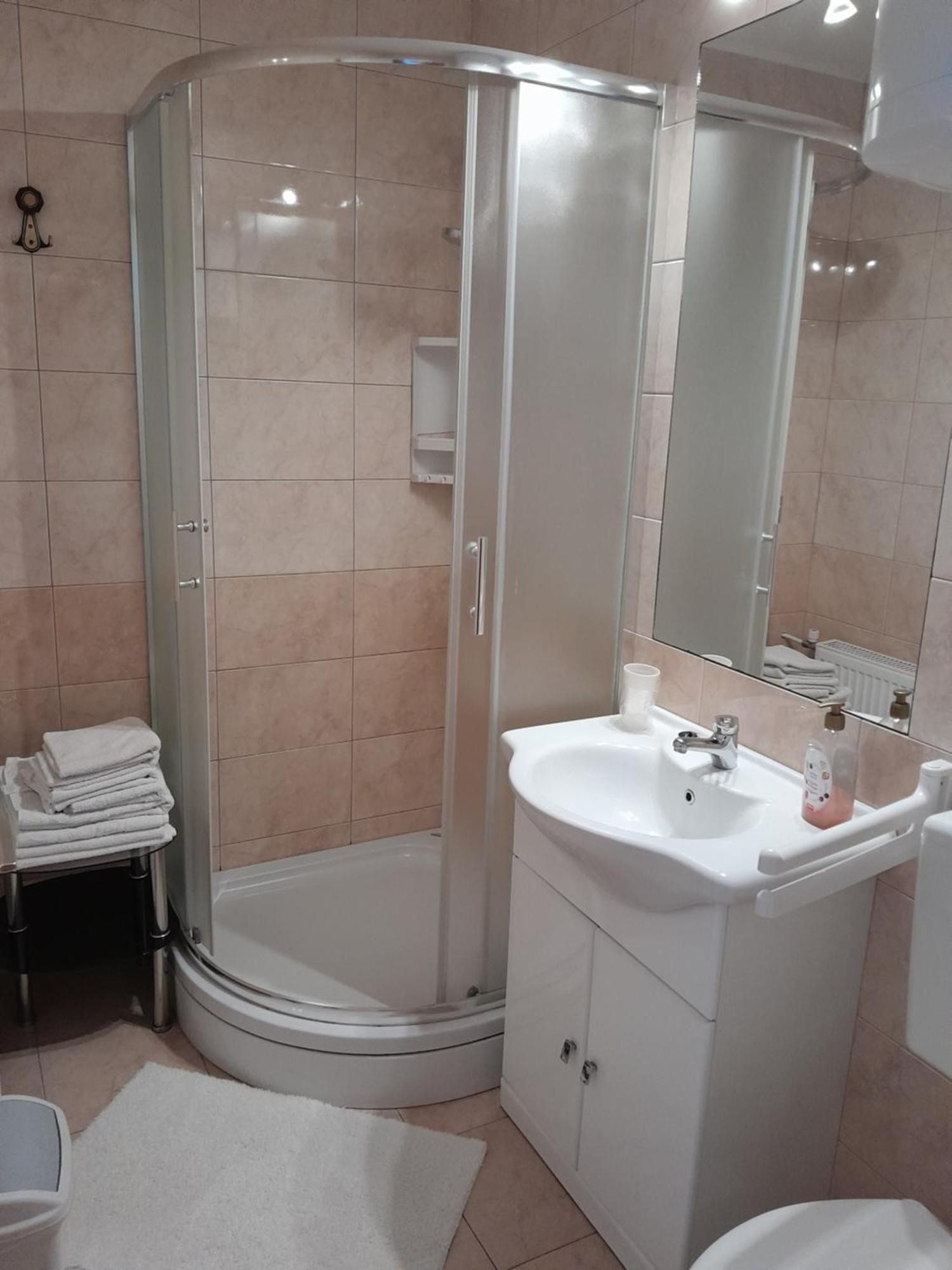 Aparthouse Ani Radovljica Esterno foto